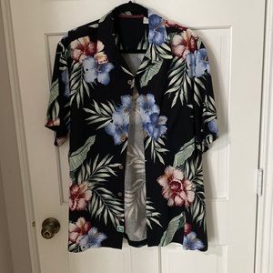 XL Caribbean Short Sleeve Button Down